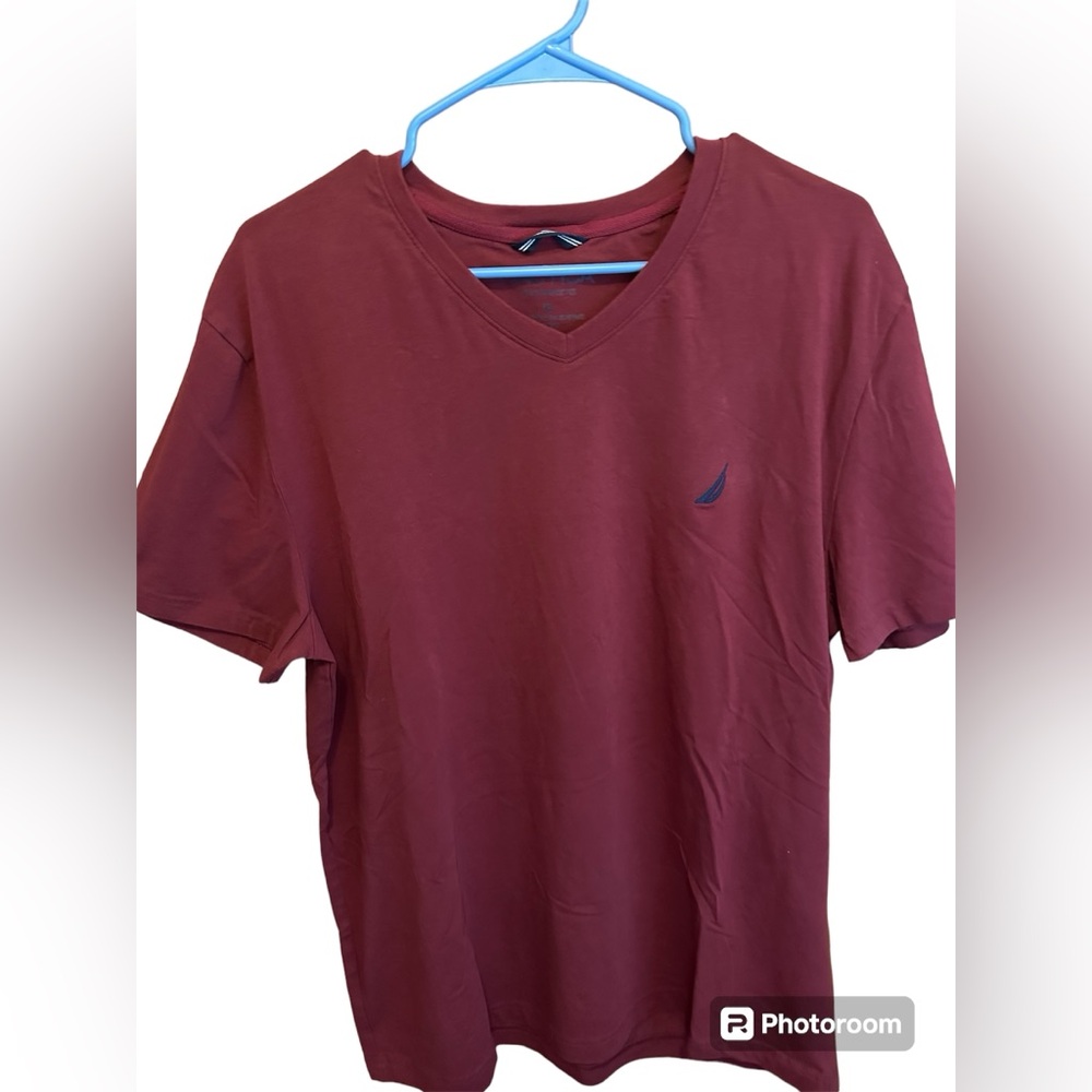 Men’s NWOT Nautica T Shirt